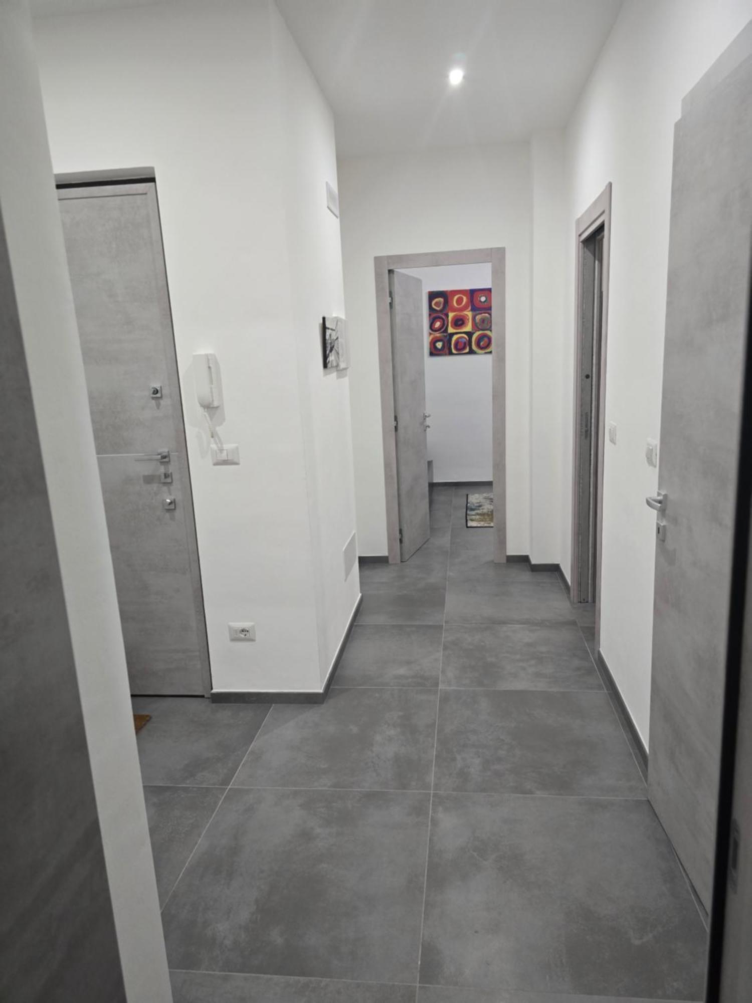 Appartamento Centro Metro Bernini Porta Susa Politecnico Juventus Stadium Turim Exterior foto